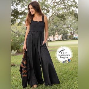 Natural Life Brynn Jumpsuit in sage green XS/S